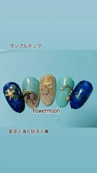 ネイル フラワー ムーンのネイルデザイン