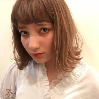 ミディアム スナコザワ レナのヘアスタイル