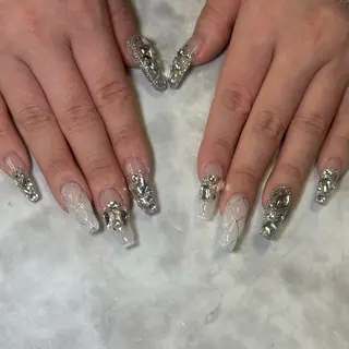 ネイル M.jewelry himeka🍒のネイルデザイン