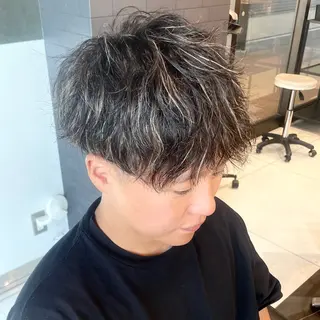 ショート カラー パーマ メンズ メンズヘア特化 崎田 成人のヘアスタイル
