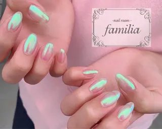ネイル -nailroom- familiaのネイルデザイン
