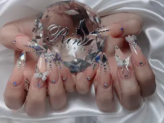 ネイル リサネイルサロン所属・リサ ネイルサロンのネイルデザイン