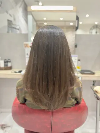 カラー Wiz都賀店所属・河野 陽菜のヘアスタイル