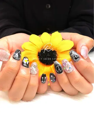 ネイル R MIIのネイルデザイン