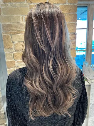 セミロング カラー 💗艶×髪改善カラー 特化💗AYAKIのヘアスタイル