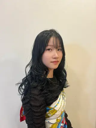 ロング anon所属・田中 結月のヘアスタイル