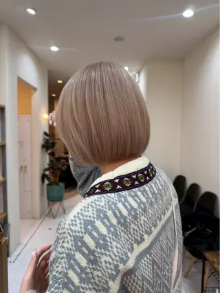 カラー 山田 羽也音のヘアスタイル