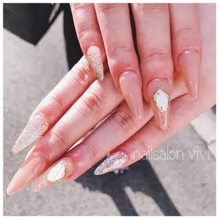 ネイル ＶＩＶＩ nailsalonのネイルデザイン