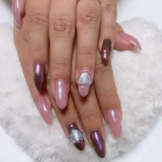 ネイル The Best Beauty受付担当のヘアスタイル