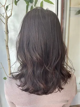 ミディアム カラー UNBLEACH ブリーチカラーのヘアスタイル