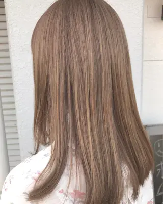 セミロング カラー レイヤーカット匠 イソザキノリユキのヘアスタイル