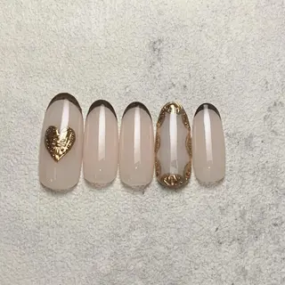 ネイル atelier　FIORITURA所属・FIORITURA aiのネイルデザイン