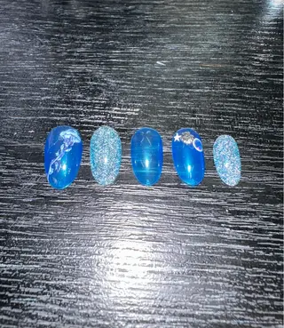 ネイル M Hのネイルデザイン