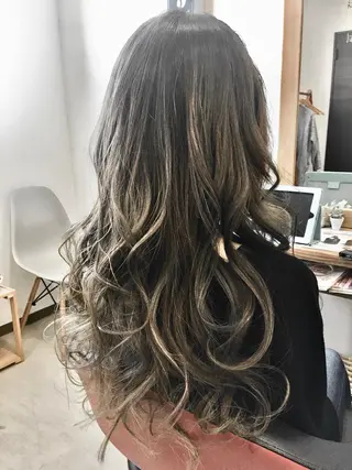 ロング カラー Astilbe所属・chichibu kasumiのヘアスタイル