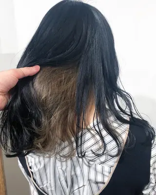 ミディアム カラー タカハシ ユウキのヘアスタイル