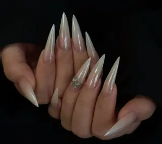 ネイル エリ🫧 nail池袋東口のネイルデザイン