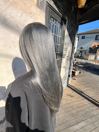 ロング 糸賀 蒼天のヘアスタイル