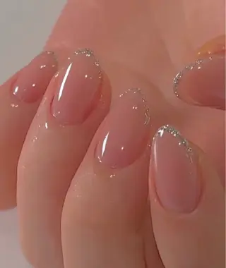 ネイル pink ladyサロン所属・べ にのネイルデザイン