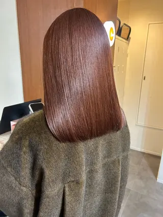 ミディアム 小林 朋花のヘアスタイル