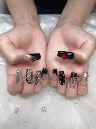 ネイル U·Mi nail salon所属・U·MI 上野御徒町店のネイルデザイン