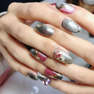 ネイル 深爪を断らない スカルプ高評価店のネイルデザイン