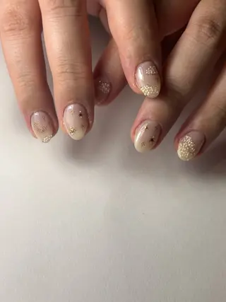 ネイル sea nail所属・nailist 手描き🌼ニュアンスのネイルデザイン
