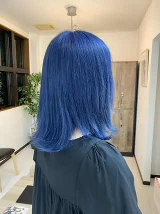 ミディアム カラー 手塚 麗のヘアスタイル