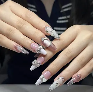 ロング カラー Bling Salonのネイルデザイン
