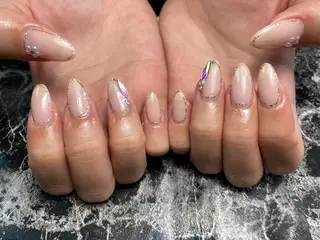 ミディアム ネイル ✴︎ Delightのネイルデザイン