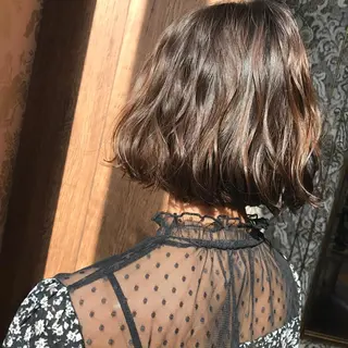 ミディアム カラー HARUNA🤍 大人ショートヘアのヘアスタイル