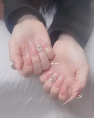 ネイル HIN NAILのネイルデザイン