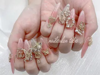 ネイル Nail Salon To Beのネイルデザイン