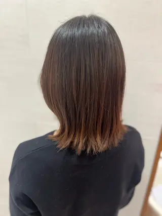 ミディアム 伊藤 アユミのヘアスタイル