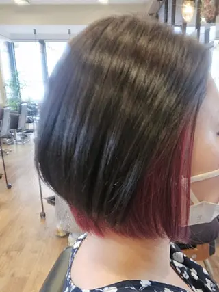 ショート カラー 関口 友菜のヘアスタイル