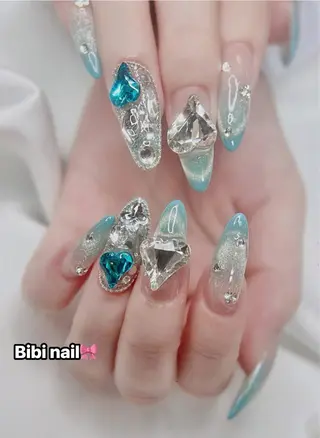 セミロング Bibi beauty spa Osaka所属・Chann Channのネイルデザイン