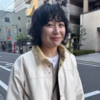 ミディアム カラー パーマ Lilu しずくのヘアスタイル