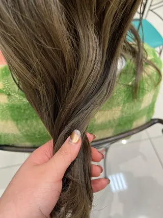 ロング カラー 下四日市 翠のヘアスタイル