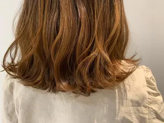 ミディアム カラー 高橋友里亜 /フリーランスのヘアスタイル