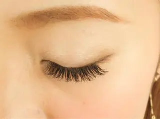 マツエク・マツパ kamata melanieのヘアスタイル