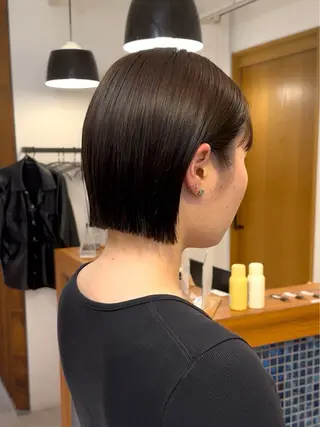 カラー リンダ所属・ボブ/ブリーチ /顔周り/すずきのヘアスタイル