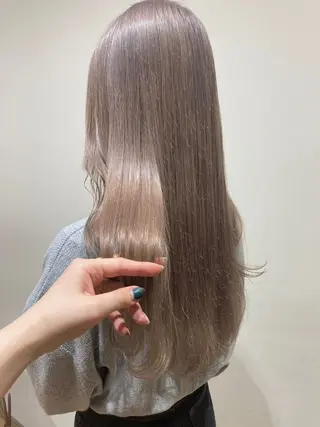 ロング 梅山 美侑のヘアスタイル