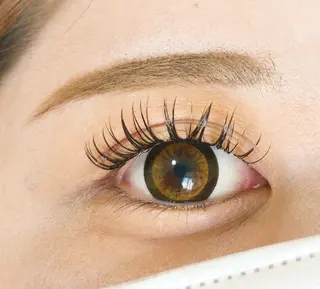 マツエク・マツパ 💜bora .のネイルデザイン