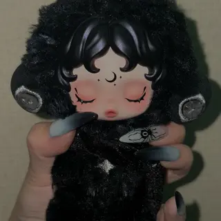 ネイル yuri / 個性派nailのネイルデザイン