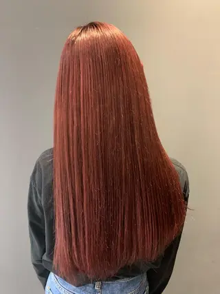 カラー 青柳 有咲のヘアスタイル