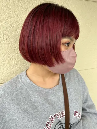 ショート カラー ルプラボウ  藤原 千紗のヘアスタイル