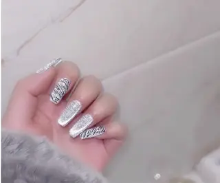 ネイル salon de Tiara 碧のネイルデザイン