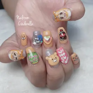 ネイル Nailroom. Cinderellaのネイルデザイン