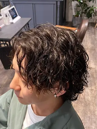 ショート パーマ メンズ 江﨑 翔のヘアスタイル
