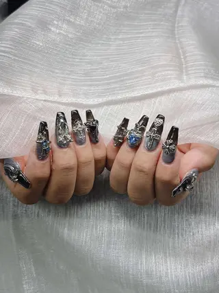 ネイル Lee Nailsのネイルデザイン