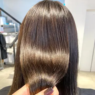 ロング 酸性ストレート・ メンズ  三原 楊子のヘアスタイル